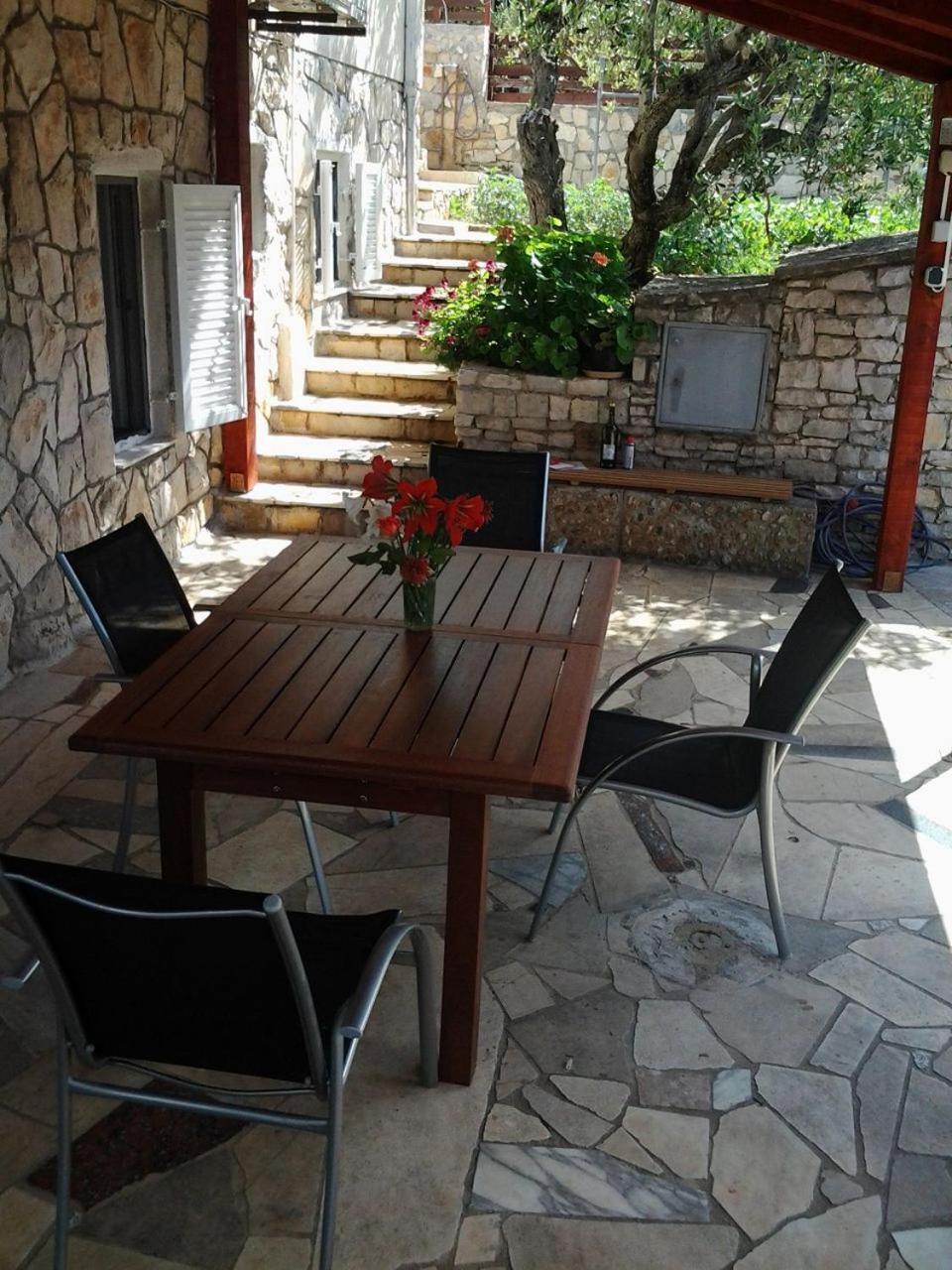 Apartments Janja - Terrace Sea View Necujam Luaran gambar