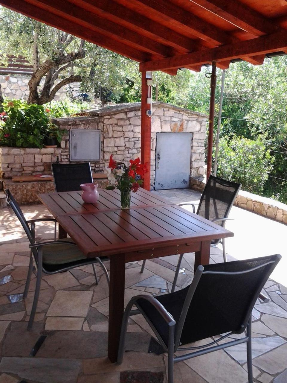 Apartments Janja - Terrace Sea View Necujam Luaran gambar